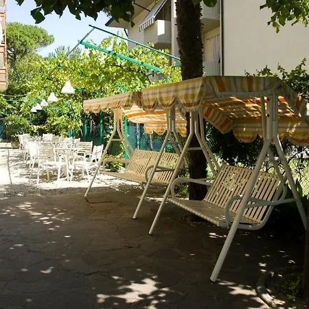 Carezza فندق