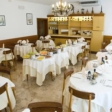 Carezza 2*