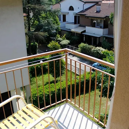 Carezza Szálloda 2*